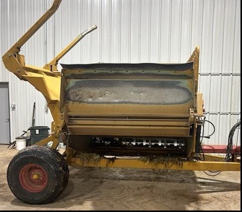 2013 Haybuster 2650 Equipment Image0