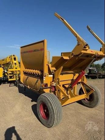 2013 Haybuster 2655 Equipment Image0