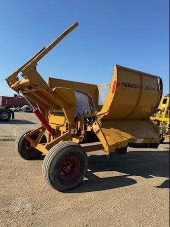 Image of Haybuster 2655 equipment image 2