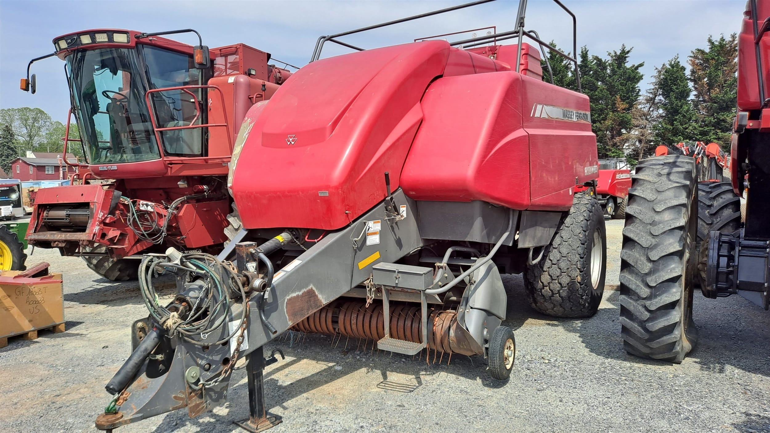2013 Massey Ferguson 2190 Equipment Image0