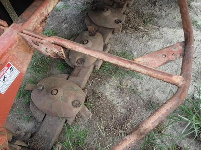 Image of Hesston 1007 equipment image 3