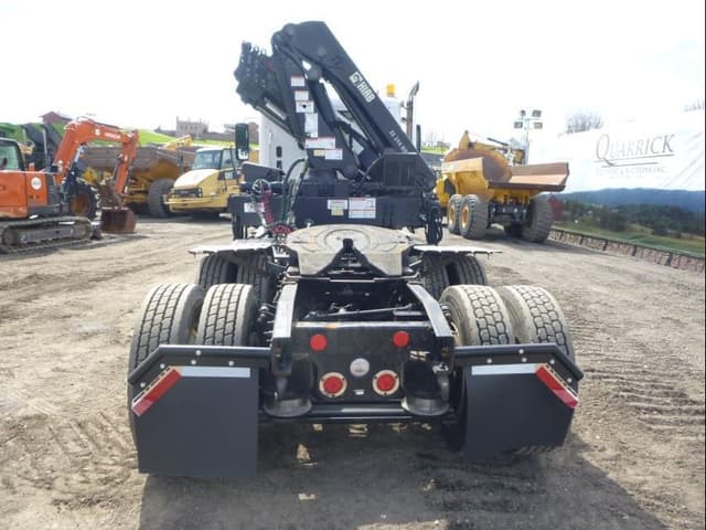 Image of Freightliner Coronado equipment image 2