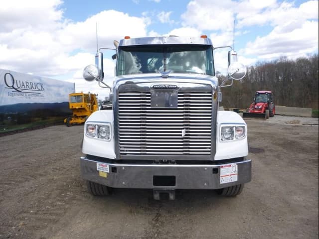 Image of Freightliner Coronado equipment image 1