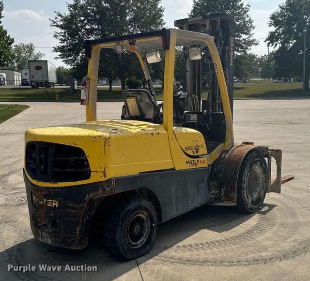 Image of Hyster H120FT equipment image 4