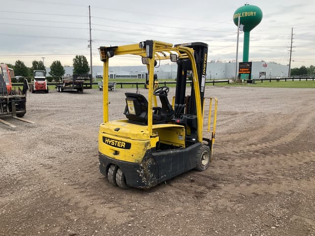Image of Hyster J40XNT equipment image 4