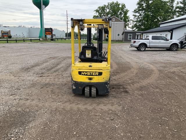 Image of Hyster J40XNT equipment image 3