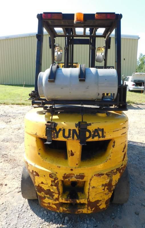 Image of Hyundai 25L-7A equipment image 4