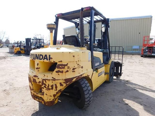 Image of Hyundai 45DS-7E equipment image 3