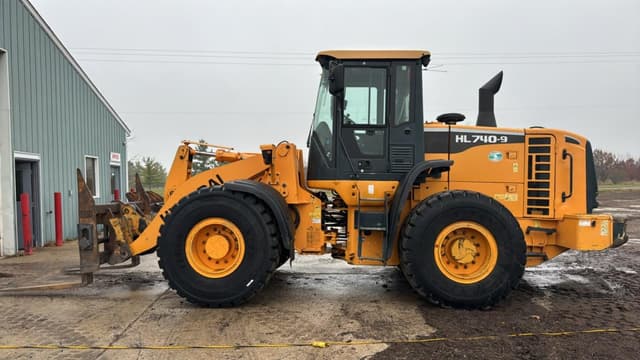 Image of Hyundai HL740-9 equipment image 1