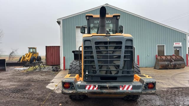 Image of Hyundai HL740-9 equipment image 3