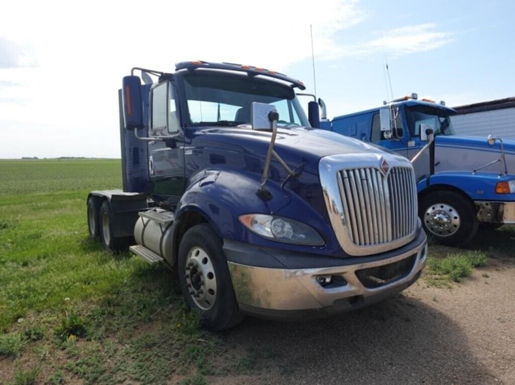 2013 International ProStar Equipment Image0