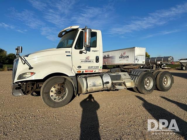 Image of International ProStar Plus 122 equipment image 2