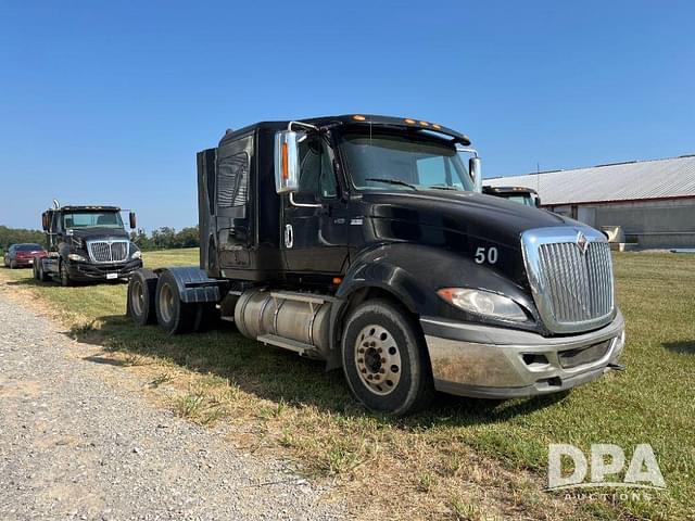 Image of International ProStar Plus 122 equipment image 4