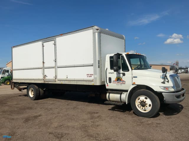 Image of International 4300 equipment image 1