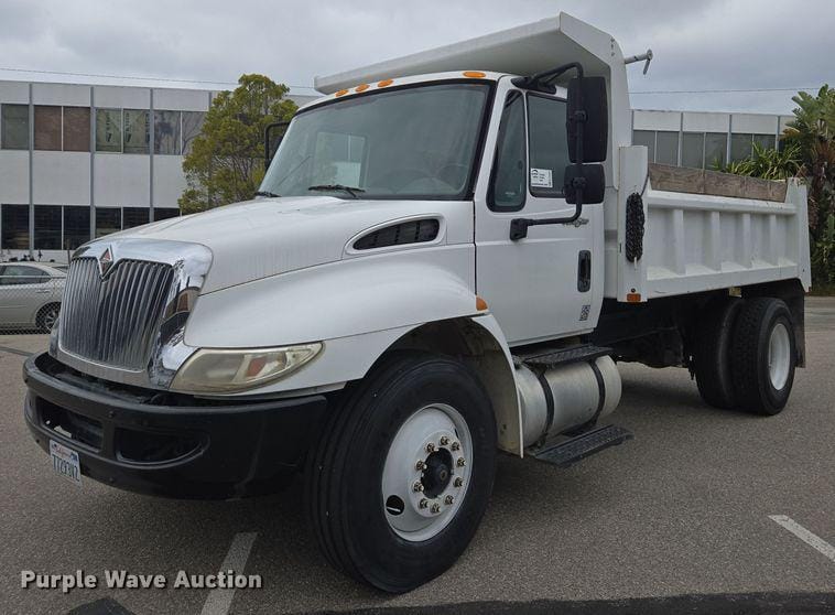 Main image International 4300