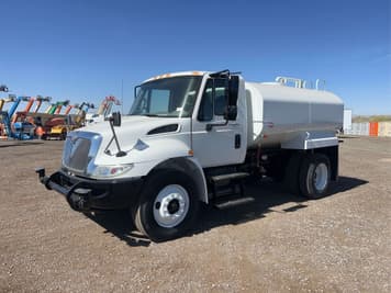 Main image International 4300