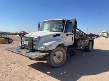 Main image International 4300