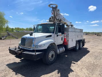 Main image International 4400