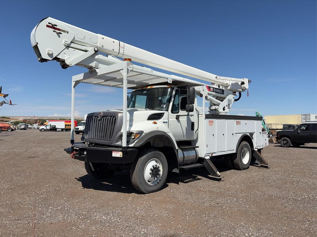 Image of International 7300 Primary image