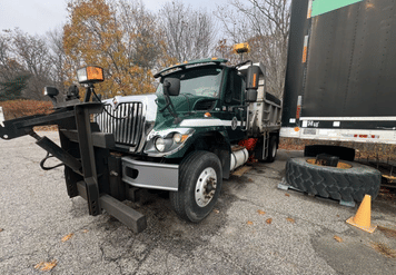 Main image International 7400