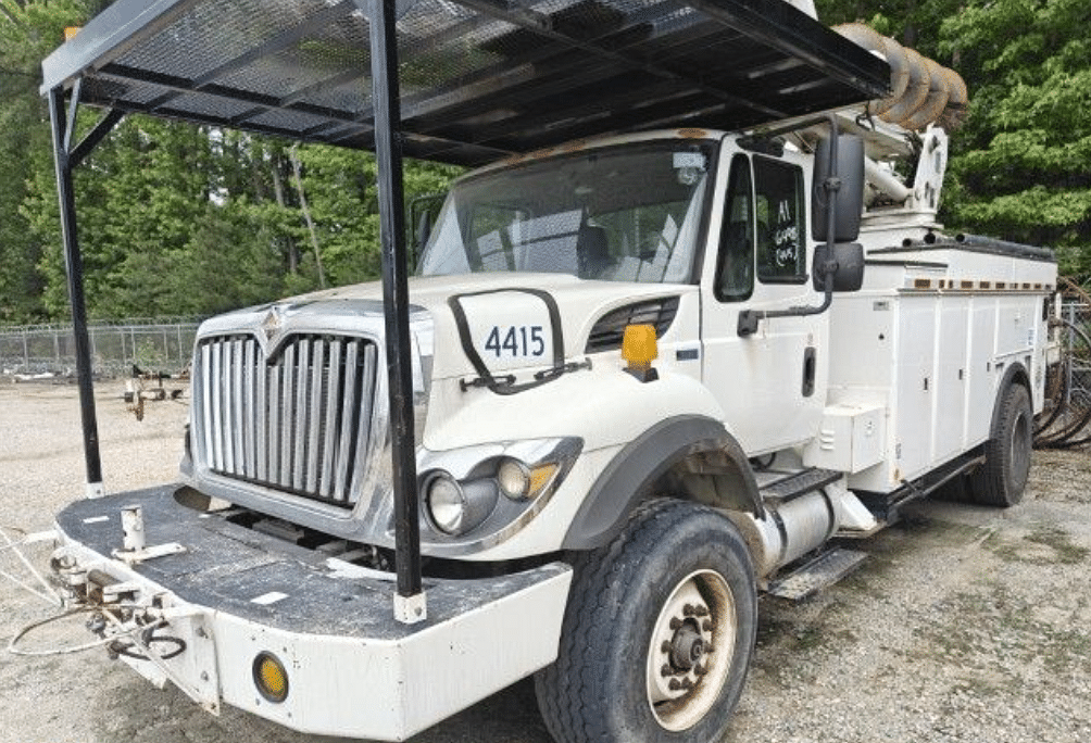Image of International 7400 Primary image