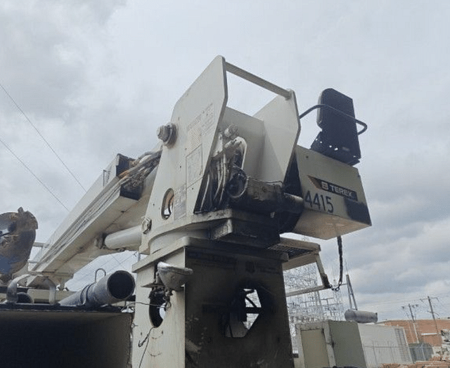 Image of International 7400 equipment image 3