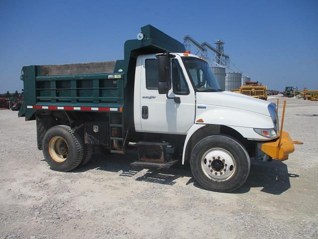 Image of International Durastar 4300 equipment image 2