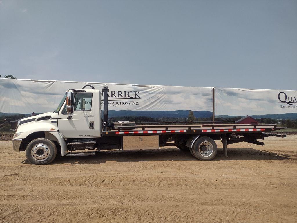 2013 International Durastar 4300 Equipment Image0