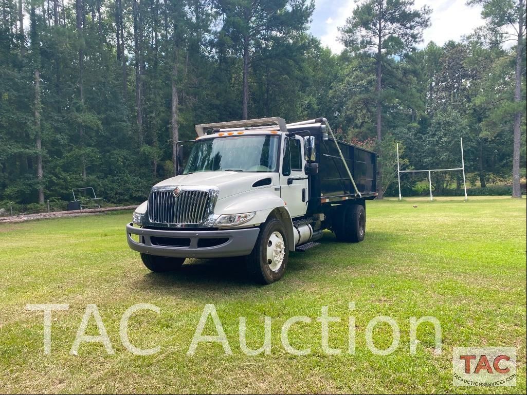 2013 International Durastar 4300 Equipment Image0
