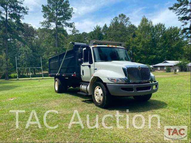 Image of International Durastar 4300 equipment image 2