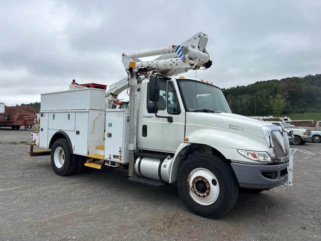 Image of International Durastar 4300 equipment image 2