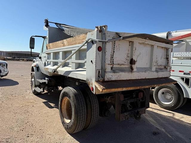 Image of International Durastar 4300 equipment image 3