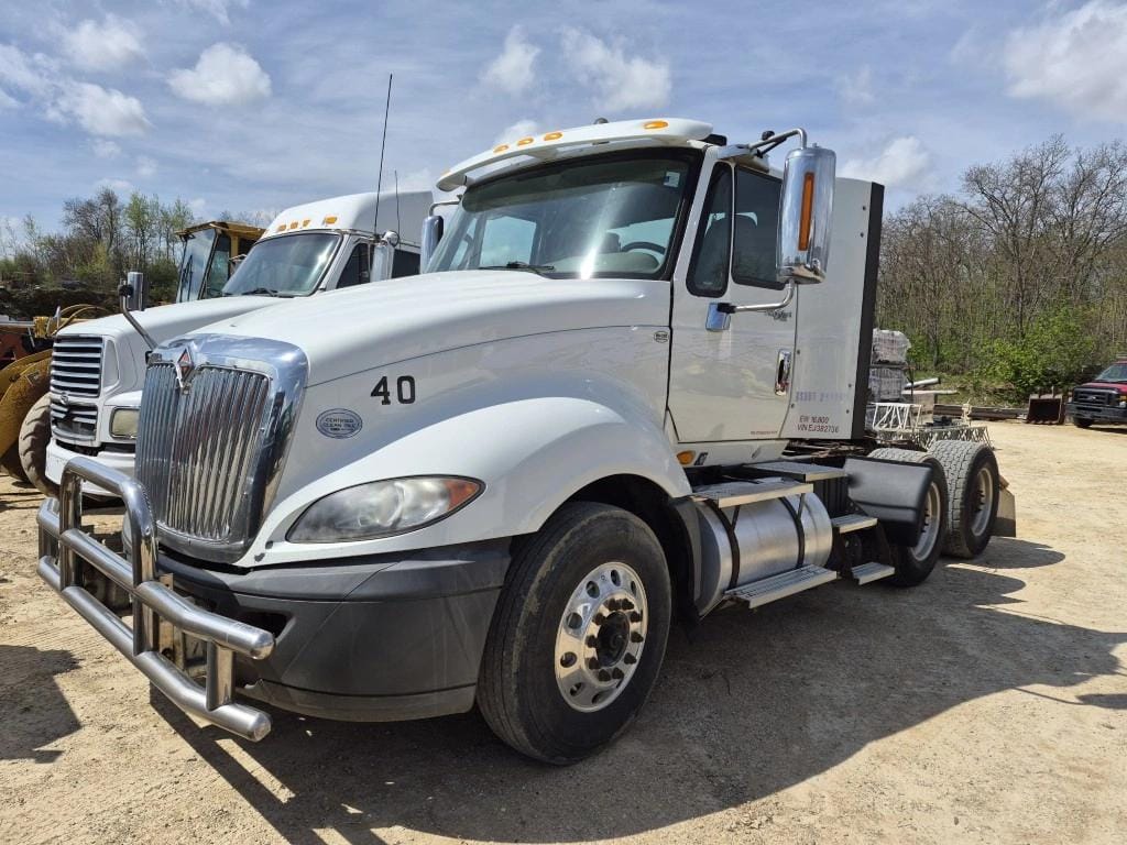 2013 International ProStar 122 Equipment Image0