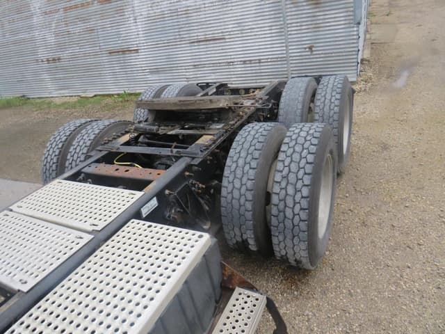 Image of International ProStar equipment image 2