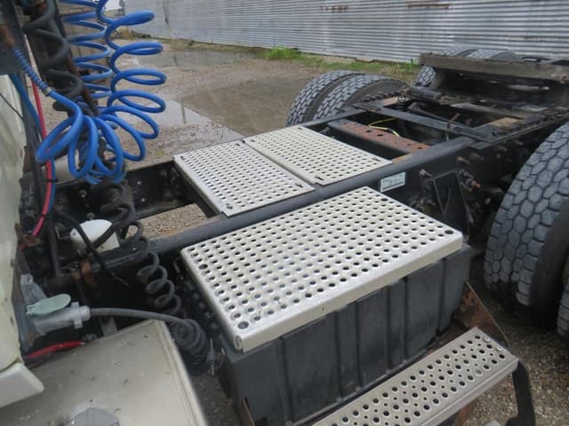 Image of International ProStar equipment image 3