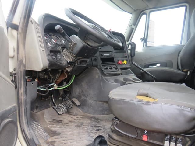 Image of International ProStar equipment image 4