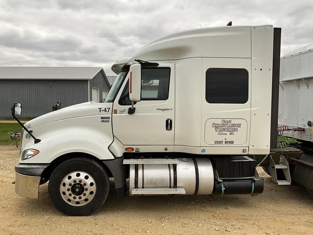 Image of International ProStar Plus 122 equipment image 1