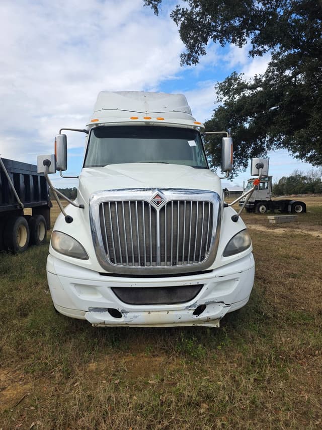 Image of International ProStar equipment image 1