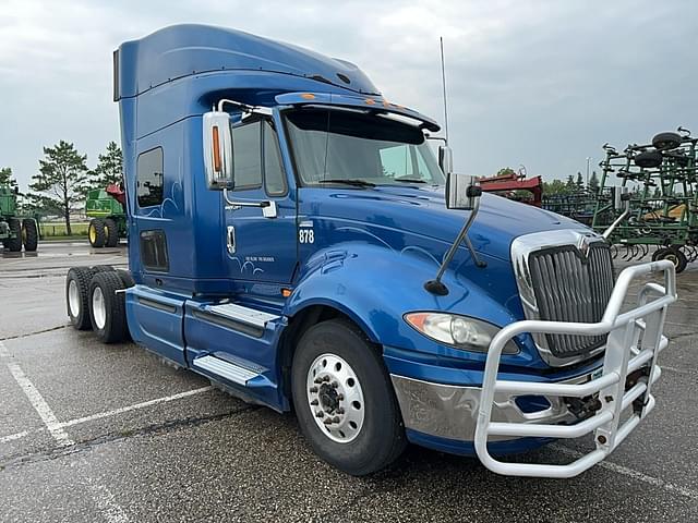 Image of International ProStar Plus 122 equipment image 2