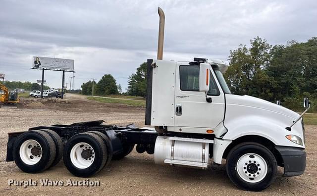 Image of International Prostar Plus equipment image 3