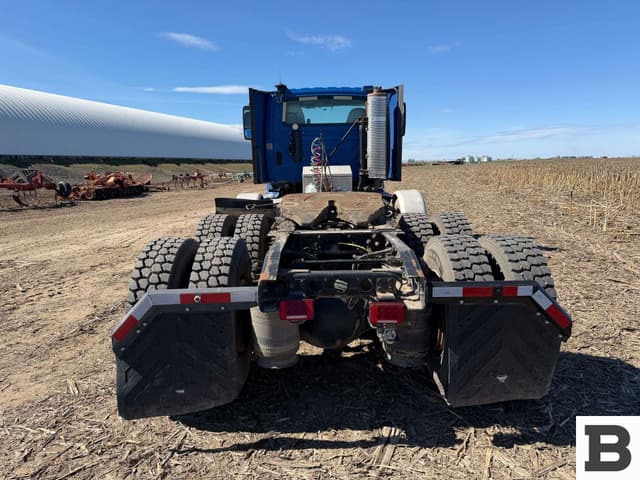 Image of International ProStar equipment image 4