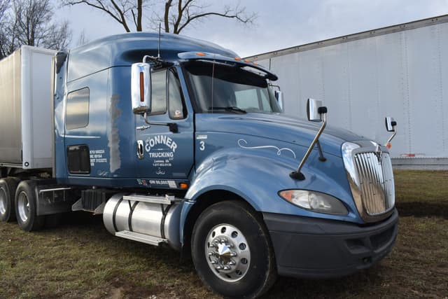 Image of International ProStar Plus 122 equipment image 3