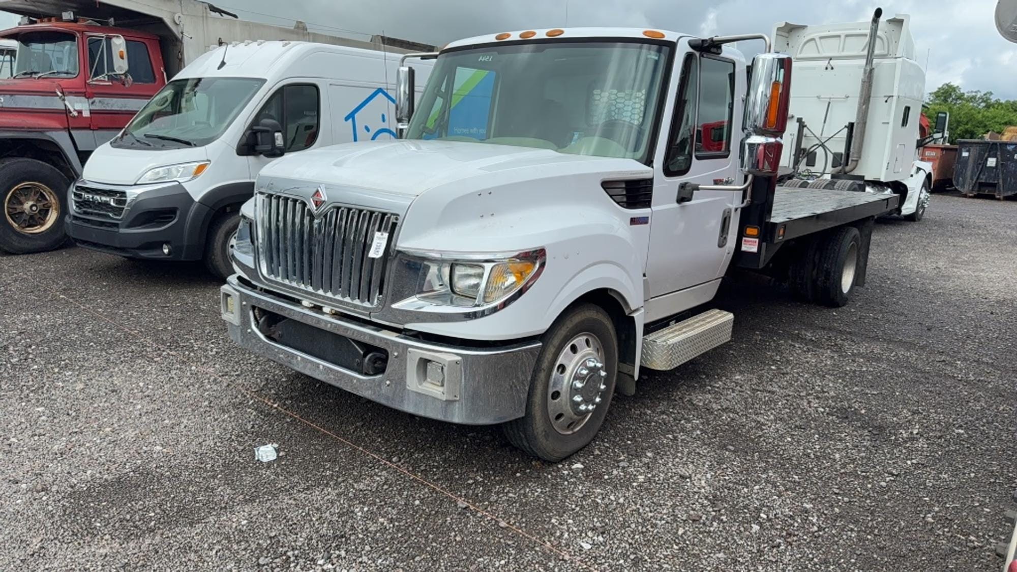 2013 International Terra Star Equipment Image0