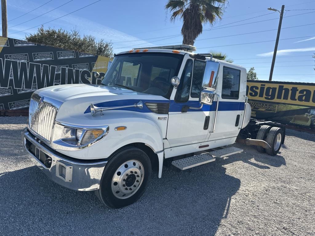 2013 International TerraStar Equipment Image0