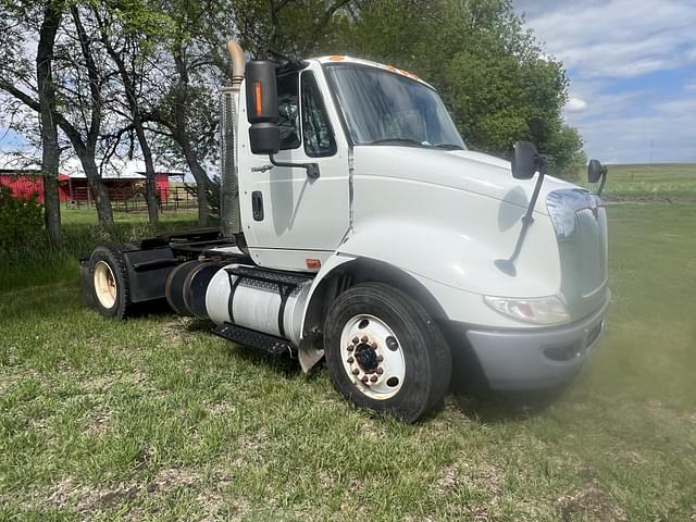 Image of International  Transtar 8600 equipment image 2
