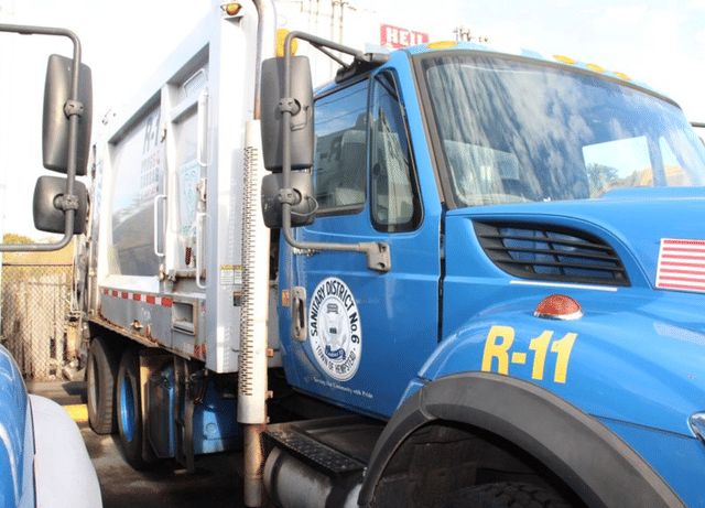 Image of International Workstar 7400 equipment image 4