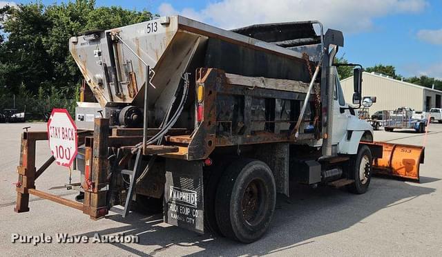 Image of International Workstar 7400 equipment image 4