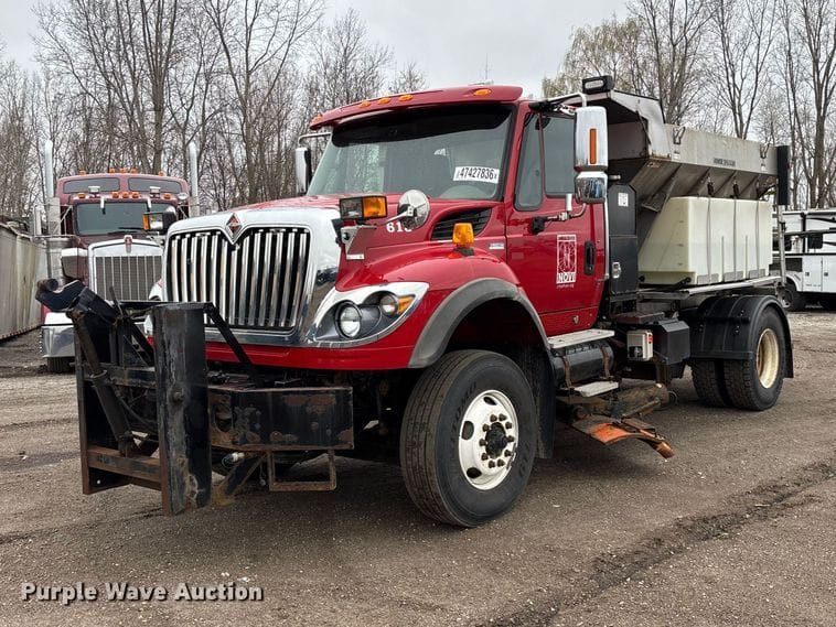 2013 International Workstar 7400 Equipment Image0