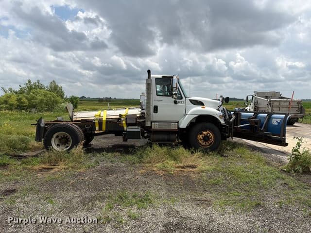 Image of International 7400 Workstar equipment image 3