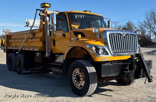 Image of International Workstar 7500 equipment image 2